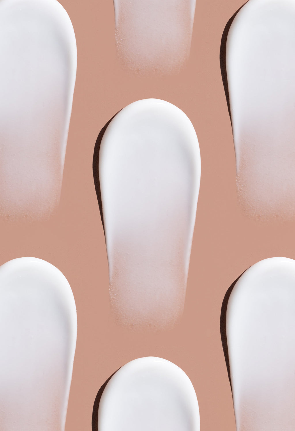 Luminique Éclat: Rose Gold Anti-Aging Serum